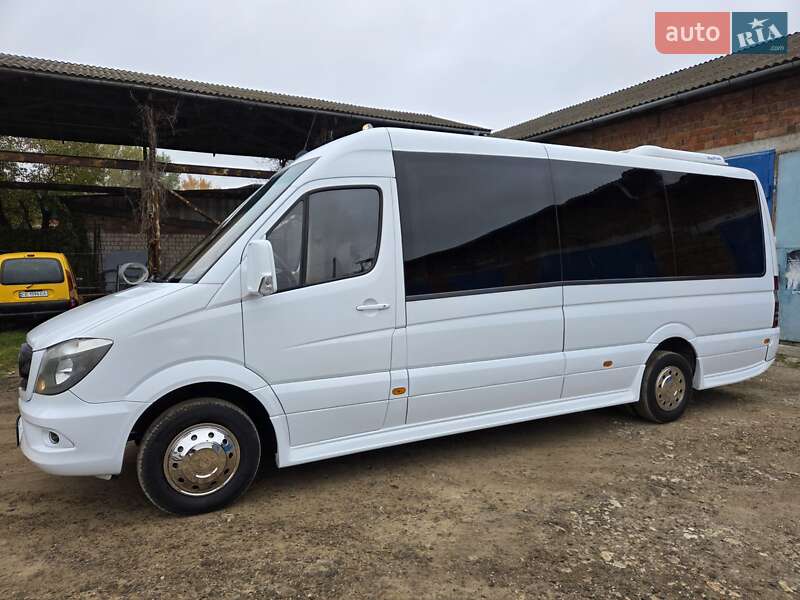 Туристичний / Міжміський автобус Mercedes-Benz Sprinter 2015 в Чернівцях