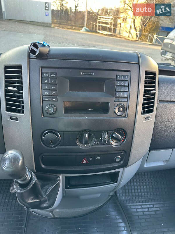 Эвакуатор Mercedes-Benz Sprinter 2015 в Бучаче