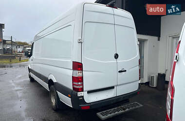 Вантажний фургон Mercedes-Benz Sprinter 2015 в  фото 4 Вантажний фургон Mercedes-Benz Sprinter 2015 в