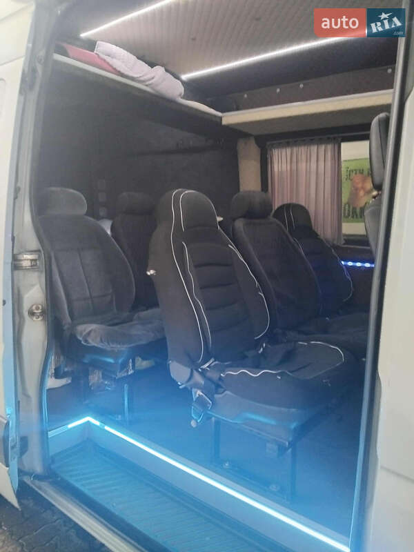 Мікроавтобус Mercedes-Benz Sprinter 2006 в Рожнятові фото 13 Мікроавтобус Mercedes-Benz Sprinter 2006 в Рожнятові
