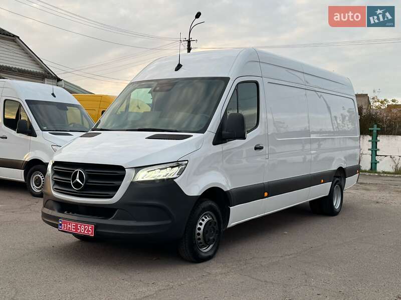 Вантажний фургон Mercedes-Benz Sprinter 2019 в Рівному