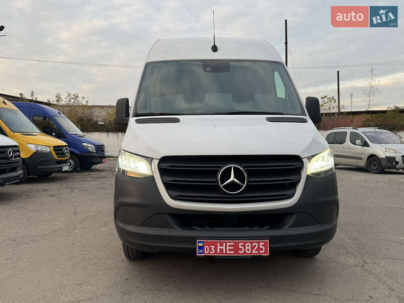 Вантажний фургон Mercedes-Benz Sprinter 2019 в Рівному