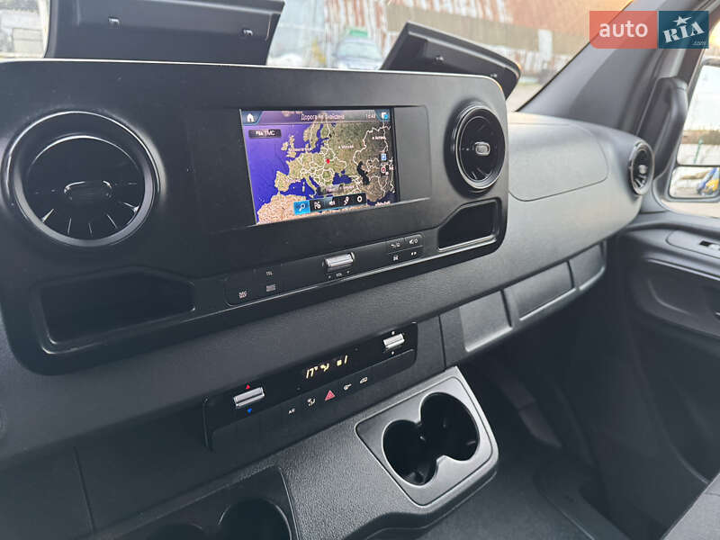 Вантажний фургон Mercedes-Benz Sprinter 2019 в Рівному