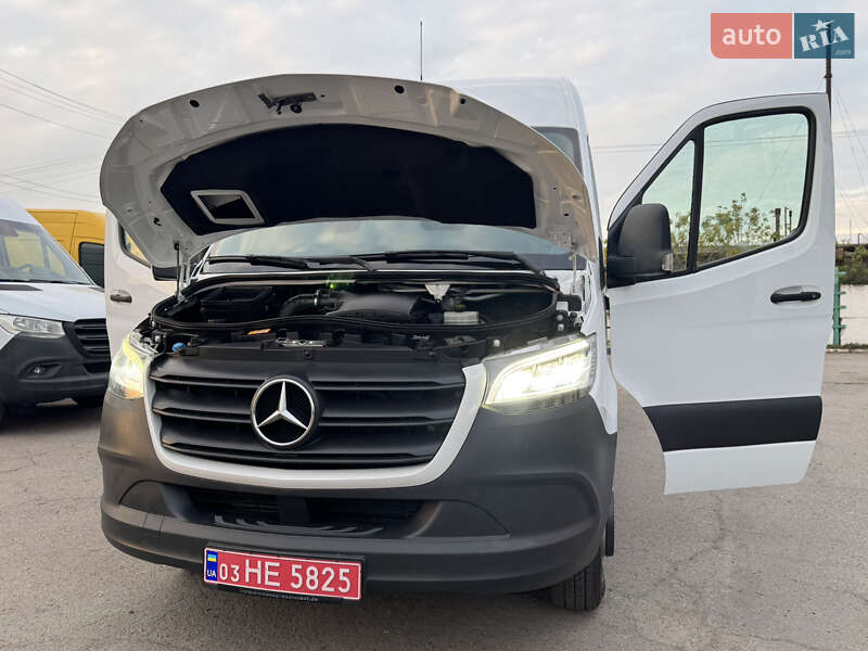 Вантажний фургон Mercedes-Benz Sprinter 2019 в Рівному