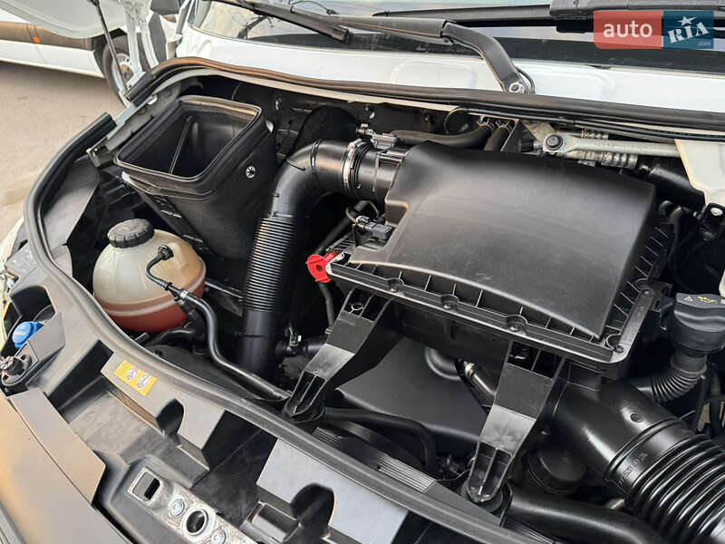 Вантажний фургон Mercedes-Benz Sprinter 2019 в Рівному