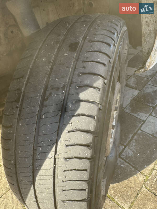 Грузовой фургон Mercedes-Benz Sprinter 2004 в Тячеве фото 8 Грузовой фургон Mercedes-Benz Sprinter 2004 в Тячеве