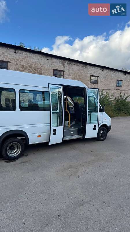 Мікроавтобус Mercedes-Benz Sprinter 1999 в Кривому Розі фото 16 Мікроавтобус Mercedes-Benz Sprinter 1999 в Кривому Розі
