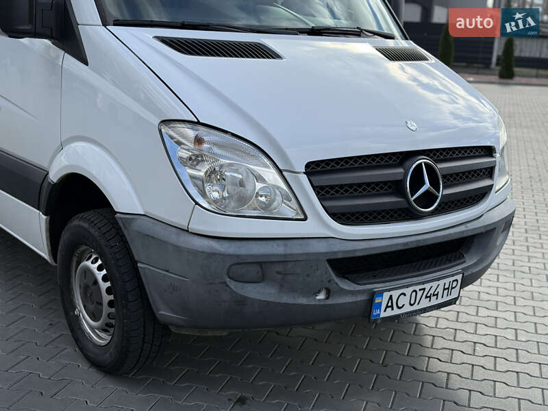 Вантажний фургон Mercedes-Benz Sprinter 2011 в Луцьку
