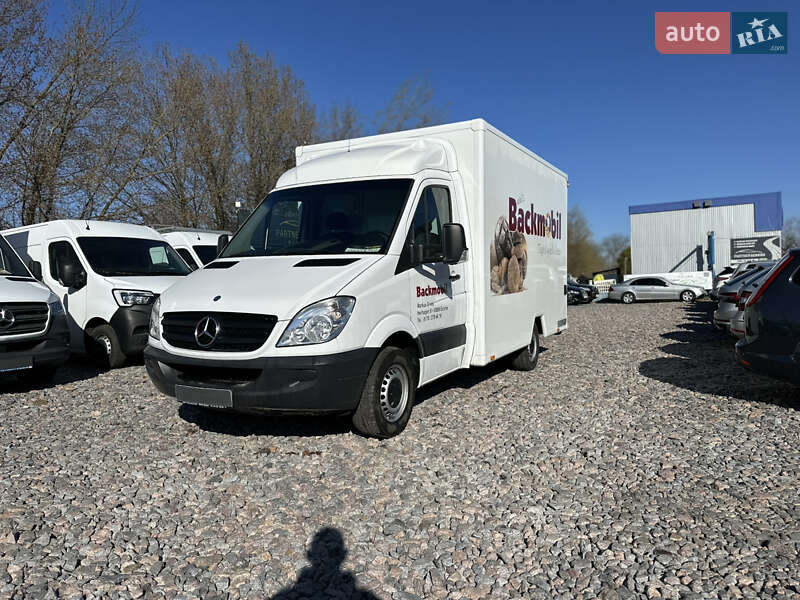 Mercedes-Benz Sprinter 2011