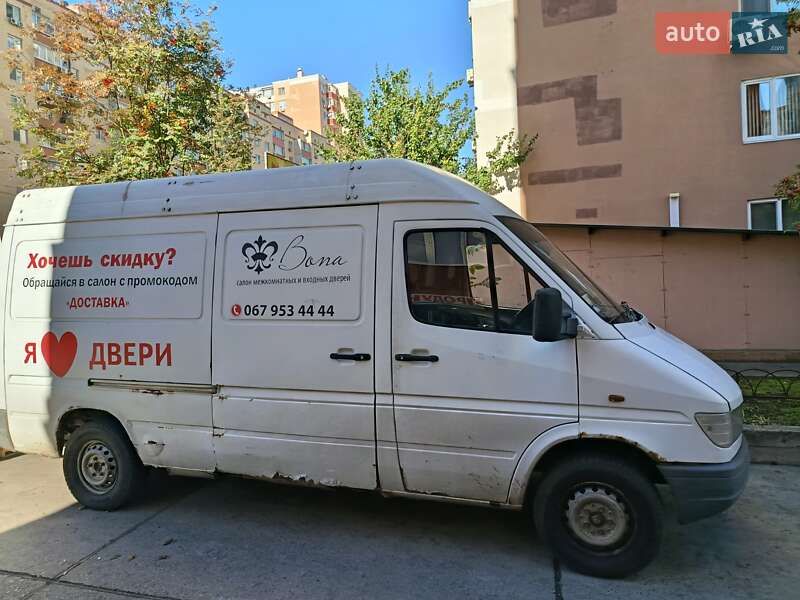 Вантажний фургон Mercedes-Benz Sprinter 1998 в Одесі фото 8 Вантажний фургон Mercedes-Benz Sprinter 1998 в Одесі