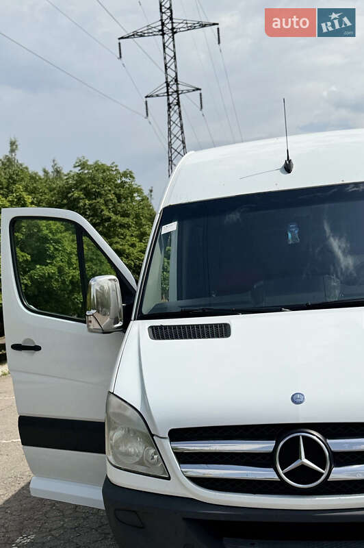 Микроавтобус Mercedes-Benz Sprinter 2010 в Кривом Роге фото 50 Микроавтобус Mercedes-Benz Sprinter 2010 в Кривом Роге