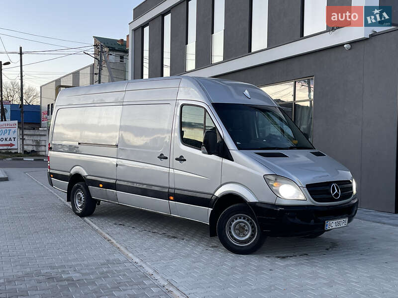 Грузовой фургон Mercedes-Benz Sprinter 2007 в Стрые
