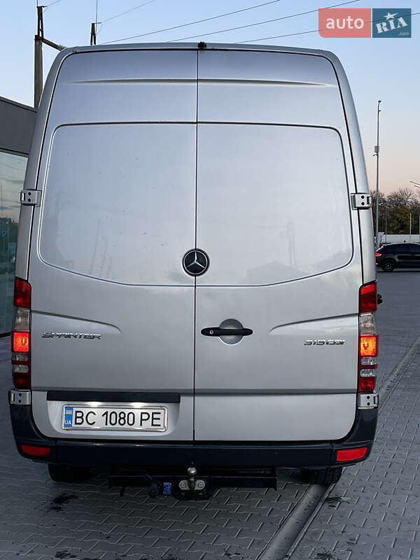 Грузовой фургон Mercedes-Benz Sprinter 2007 в Стрые