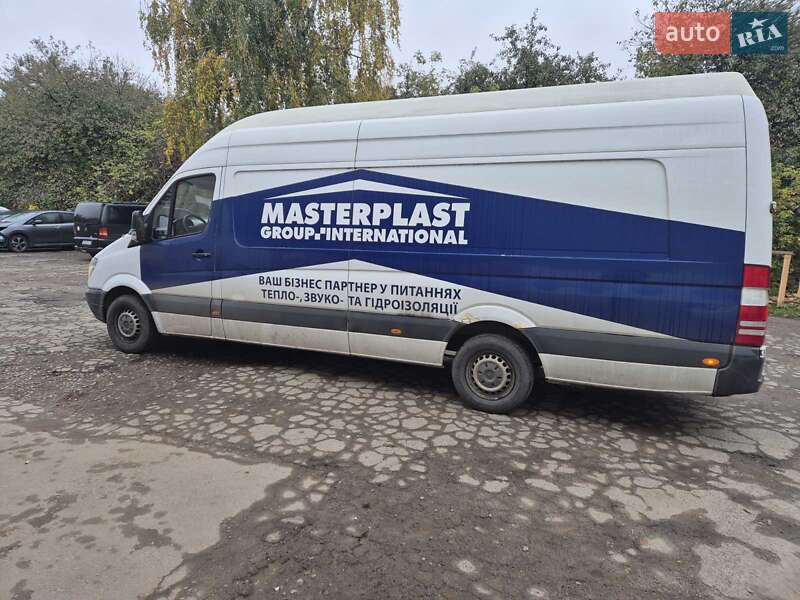 Вантажний фургон Mercedes-Benz Sprinter 2012 в Рівному