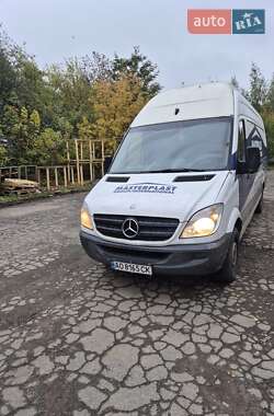 Вантажний фургон Mercedes-Benz Sprinter 2012 в Рівному