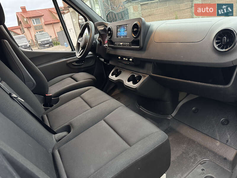 Вантажний фургон Mercedes-Benz Sprinter 2023 в Дубні