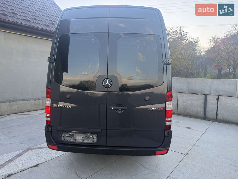 Вантажний фургон Mercedes-Benz Sprinter 2011 в Чернівцях фото 6 Вантажний фургон Mercedes-Benz Sprinter 2011 в Чернівцях