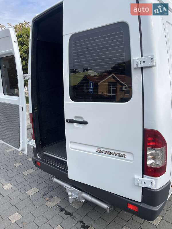Микроавтобус Mercedes-Benz Sprinter 2005 в Виноградове фото 8 Микроавтобус Mercedes-Benz Sprinter 2005 в Виноградове