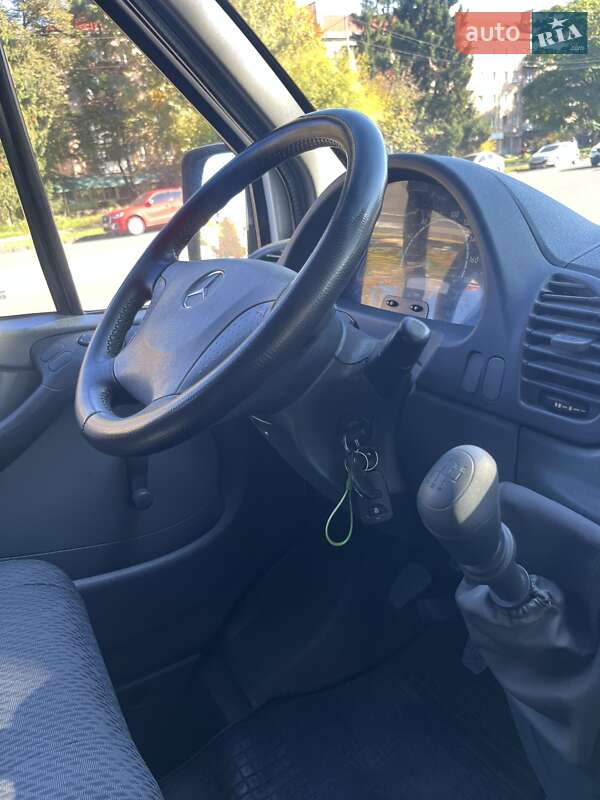 Микроавтобус Mercedes-Benz Sprinter 2005 в Виноградове фото 9 Микроавтобус Mercedes-Benz Sprinter 2005 в Виноградове