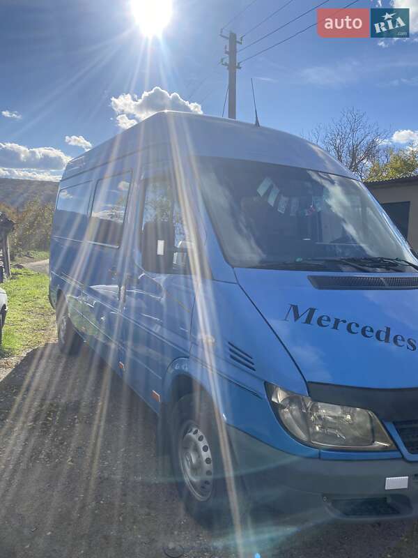 Грузопассажирский фургон Mercedes-Benz Sprinter 2004 в Могилев-Подольске