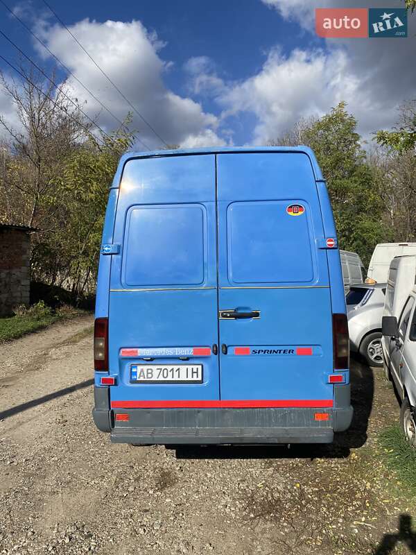 Грузопассажирский фургон Mercedes-Benz Sprinter 2004 в Могилев-Подольске