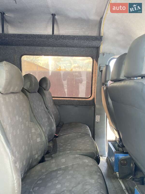 Грузопассажирский фургон Mercedes-Benz Sprinter 2004 в Могилев-Подольске