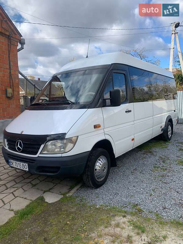 Туристичний / Міжміський автобус Mercedes-Benz Sprinter 2004 в Дубні фото 3 Туристичний / Міжміський автобус Mercedes-Benz Sprinter 2004 в Дубні