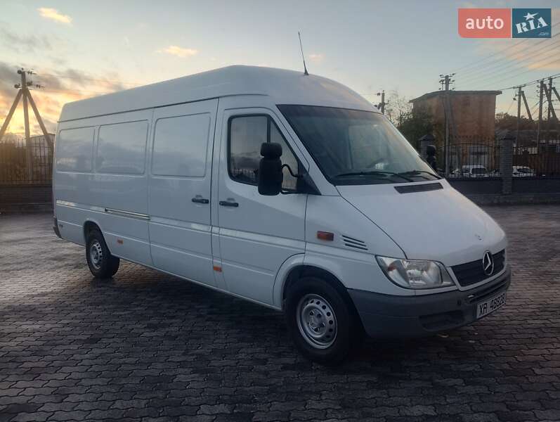 Грузовой фургон Mercedes-Benz Sprinter 2004 в Костополе фото Грузовой фургон Mercedes-Benz Sprinter 2004 в Костополе