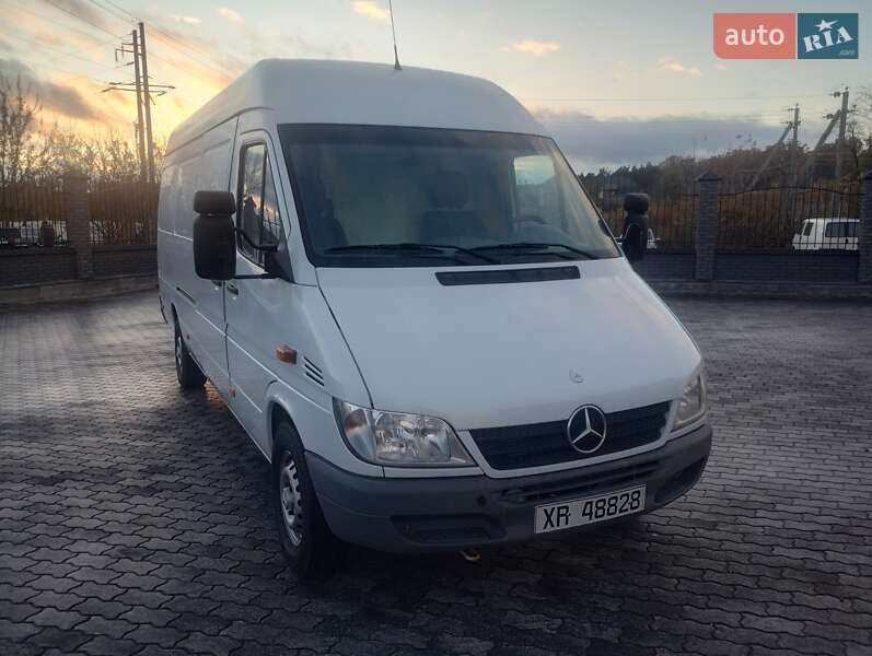 Грузовой фургон Mercedes-Benz Sprinter 2004 в Костополе фото 4 Грузовой фургон Mercedes-Benz Sprinter 2004 в Костополе