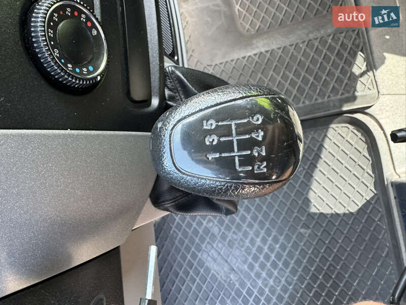Грузовой фургон Mercedes-Benz Sprinter 2012 в Виноградове фото 13 Грузовой фургон Mercedes-Benz Sprinter 2012 в Виноградове