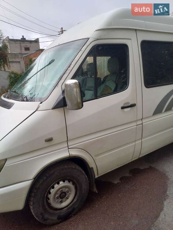 Микроавтобус Mercedes-Benz Sprinter 2005 в Звягеле