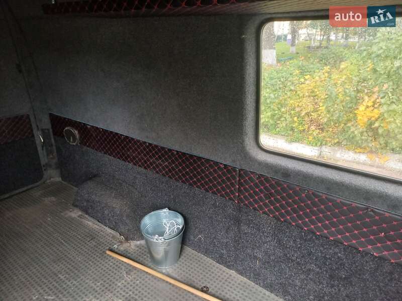 Микроавтобус Mercedes-Benz Sprinter 2005 в Звягеле