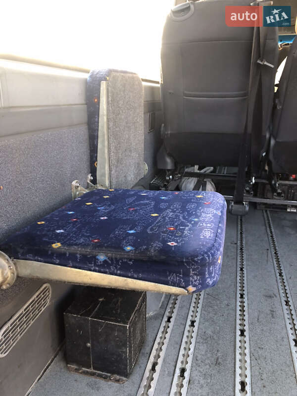 Мікроавтобус Mercedes-Benz Sprinter 2005 в Луцьку фото 15 Мікроавтобус Mercedes-Benz Sprinter 2005 в Луцьку