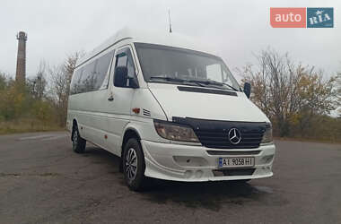 Приміський автобус Mercedes-Benz Sprinter 2002 в Києві Приміський автобус Mercedes-Benz Sprinter 2002 в Києві