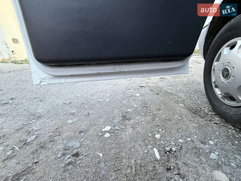 Грузопассажирский фургон Mercedes-Benz Sprinter 2001 в Хмельницком фото 17 Грузопассажирский фургон Mercedes-Benz Sprinter 2001 в Хмельницком