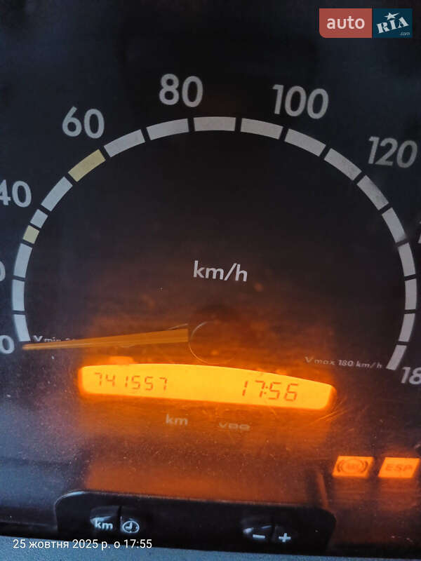 Вантажний фургон Mercedes-Benz Sprinter 2003 в Рівному фото 7 Вантажний фургон Mercedes-Benz Sprinter 2003 в Рівному