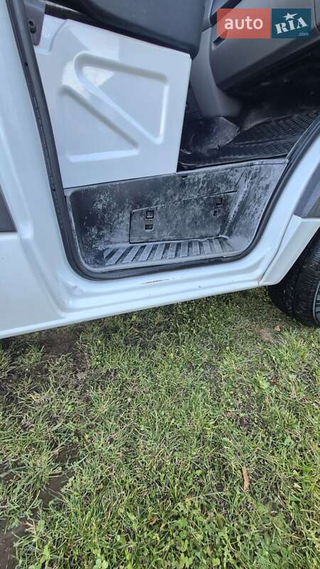 Інші вантажівки Mercedes-Benz Sprinter 2010 в Чернівцях фото 10 Інші вантажівки Mercedes-Benz Sprinter 2010 в Чернівцях