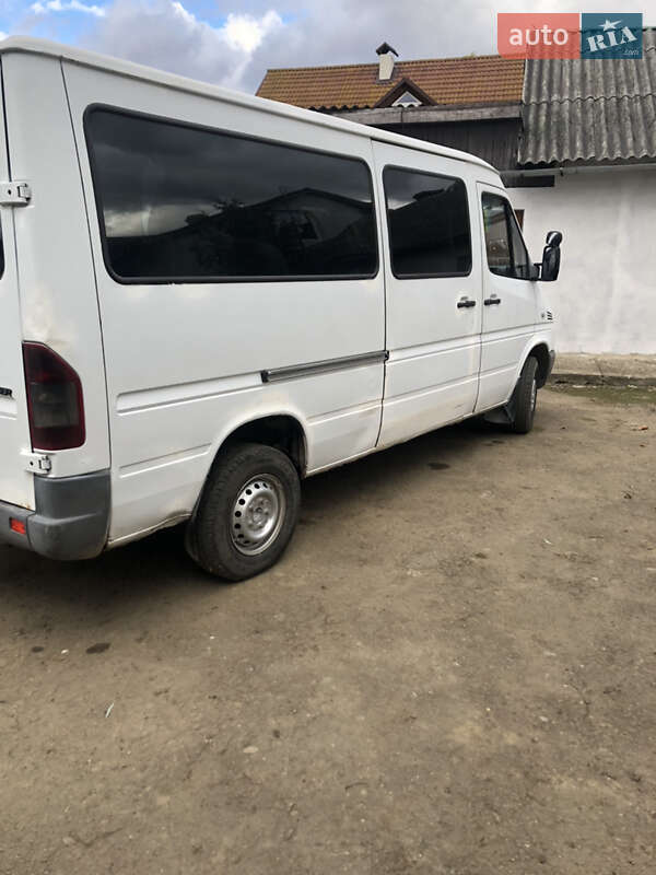 Мікроавтобус Mercedes-Benz Sprinter 2004 в Надвірній фото 7 Мікроавтобус Mercedes-Benz Sprinter 2004 в Надвірній