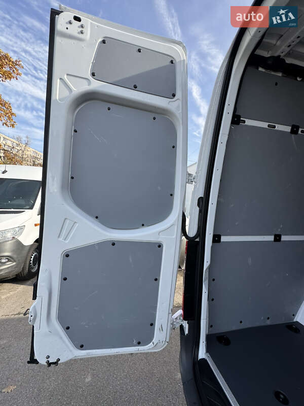 Вантажний фургон Mercedes-Benz Sprinter 2021 в Києві фото 32 Вантажний фургон Mercedes-Benz Sprinter 2021 в Києві