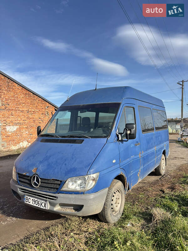 Мікроавтобус Mercedes-Benz Sprinter 2004 в Львові фото 3 Мікроавтобус Mercedes-Benz Sprinter 2004 в Львові