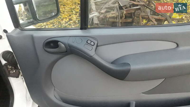 Грузовой фургон Mercedes-Benz Sprinter 2005 в Магдалиновке фото 11 Грузовой фургон Mercedes-Benz Sprinter 2005 в Магдалиновке