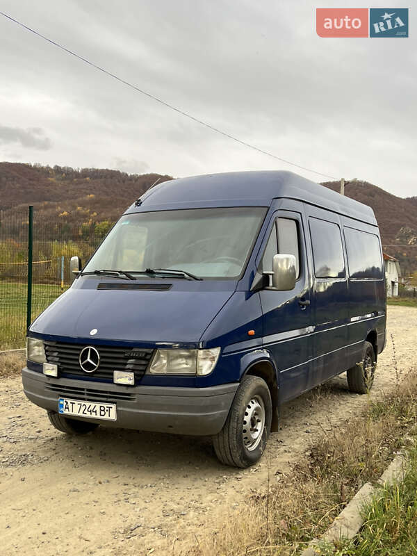 Грузовой фургон Mercedes-Benz Sprinter 1997 в Кутах