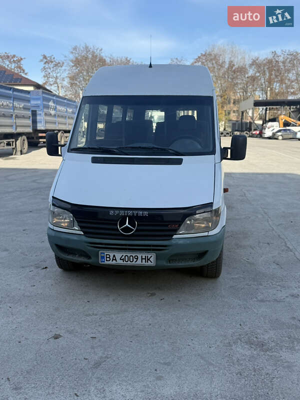 Mercedes-Benz Sprinter 2002 Mercedes-Benz Sprinter 2002