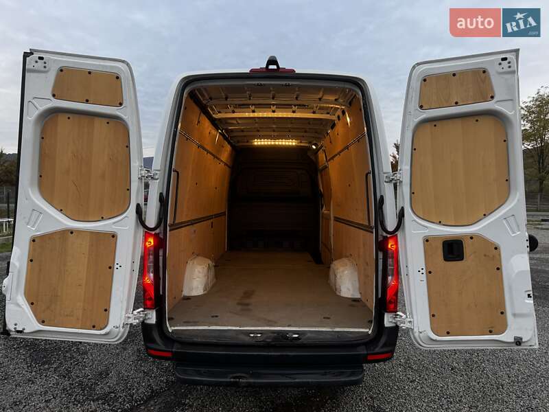 Грузовой фургон Mercedes-Benz Sprinter 2023 в Иршаве фото 44 Грузовой фургон Mercedes-Benz Sprinter 2023 в Иршаве