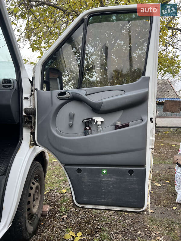 Вантажний фургон Mercedes-Benz Sprinter 2005 в Первомайську