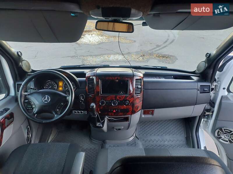 Микроавтобус Mercedes-Benz Sprinter 2011 в Луцке фото 12 Микроавтобус Mercedes-Benz Sprinter 2011 в Луцке