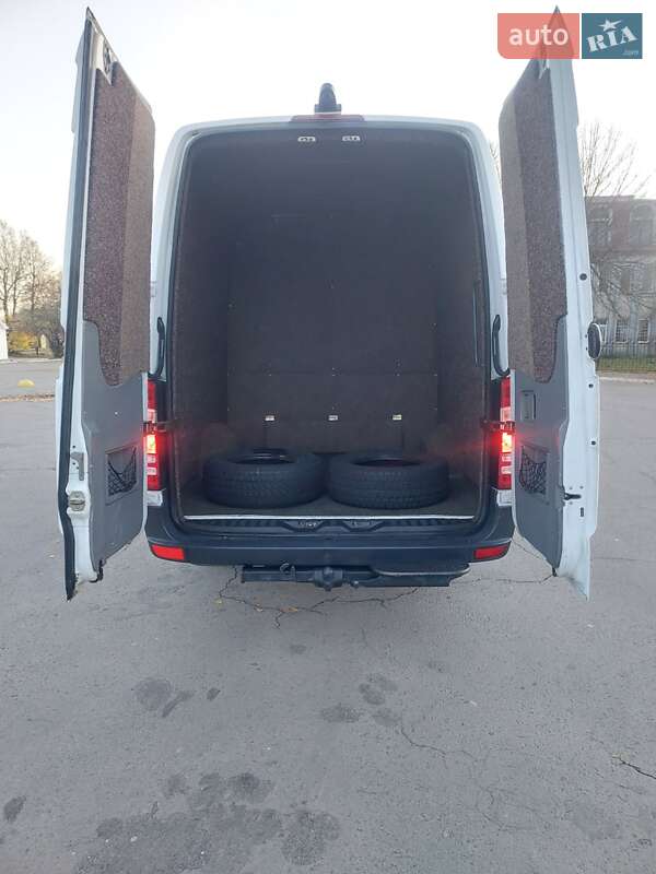 Микроавтобус Mercedes-Benz Sprinter 2011 в Луцке фото 17 Микроавтобус Mercedes-Benz Sprinter 2011 в Луцке