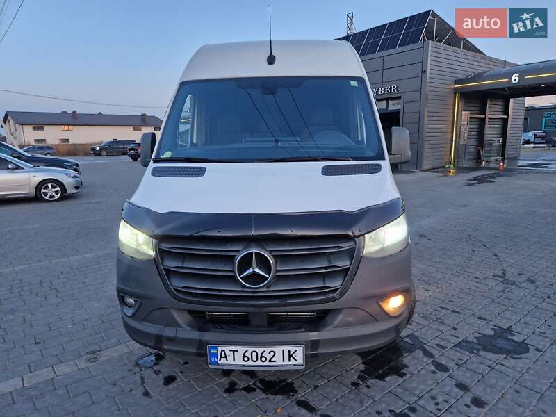 Грузопассажирский фургон Mercedes-Benz Sprinter 2018 в Ивано-Франковске