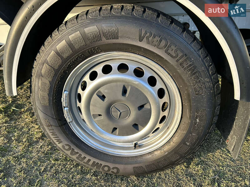 Вантажний фургон Mercedes-Benz Sprinter 2018 в Стрию