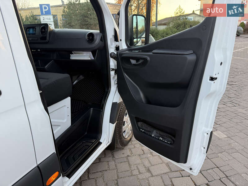 Вантажний фургон Mercedes-Benz Sprinter 2020 в Дубні фото 55 Вантажний фургон Mercedes-Benz Sprinter 2020 в Дубні